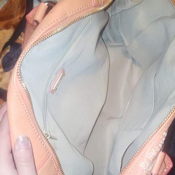 Purse - Picture 2 of 3